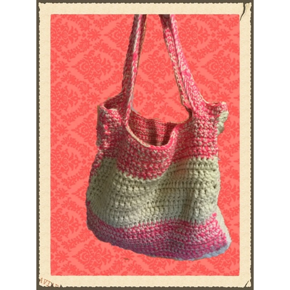 Crochet hand bag